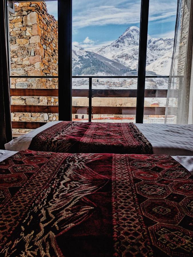 Capra Hotel Kazbegi Eksteriør billede