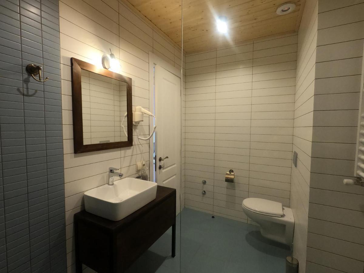 Capra Hotel Kazbegi Eksteriør billede