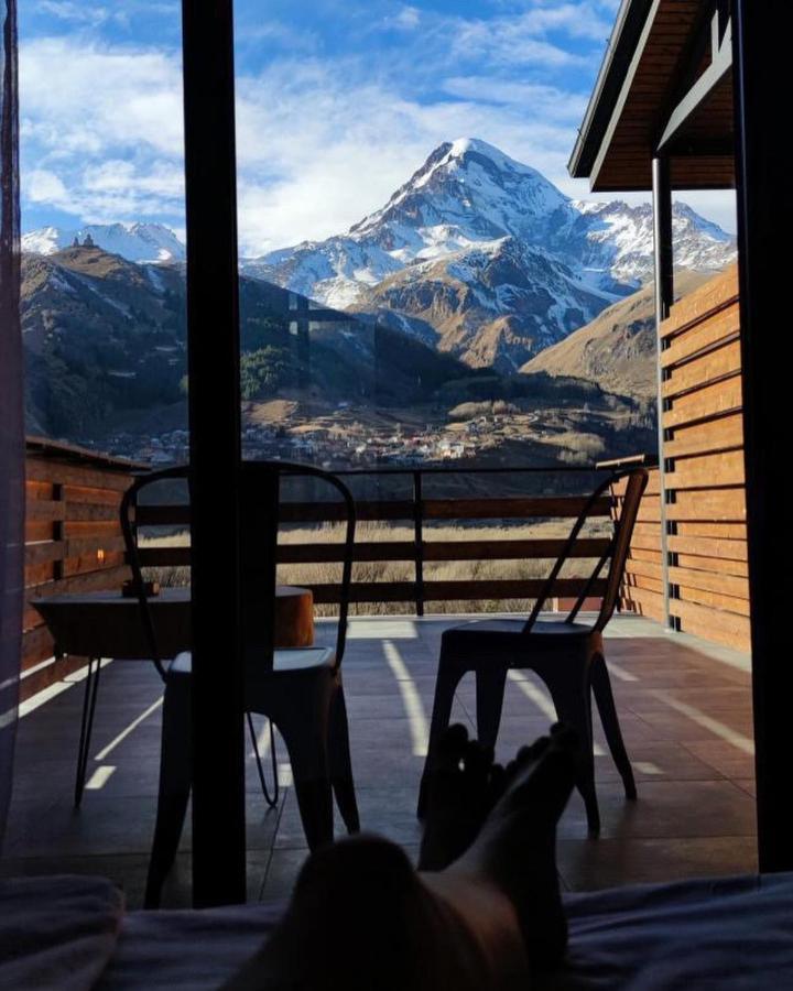 Capra Hotel Kazbegi Eksteriør billede